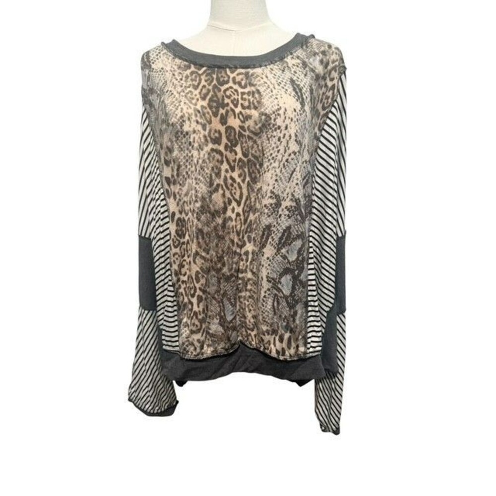 Haptics Womens Top Size 2X Brown Black Animal Stripe Long Dolman Sleeves Knit